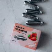 Баллончики для сифона для взбивания сливок (N2O) 10 шт/уп. вкус клубника MasterWhip