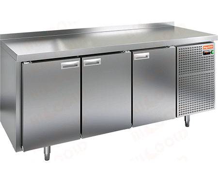 Стол холодильный Hicold GN111/TN 3-двери