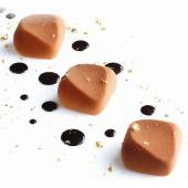 Форма силиконовая PAVOFLEX для пирож. 3D "Деко" 58х58мм h40мм, 100мл, 12 ячеек Pavoni PX4306S Форма силиконовая PAVOFLEX для пирож. 3D "Деко" 58х58мм h40мм, 100мл, 12 ячеек Pavoni PX4306S