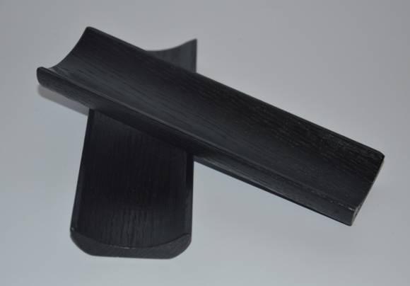 Подставка -лодочка под салфетки в рулонах черные 